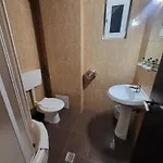 House 1 Pensjonat 2*