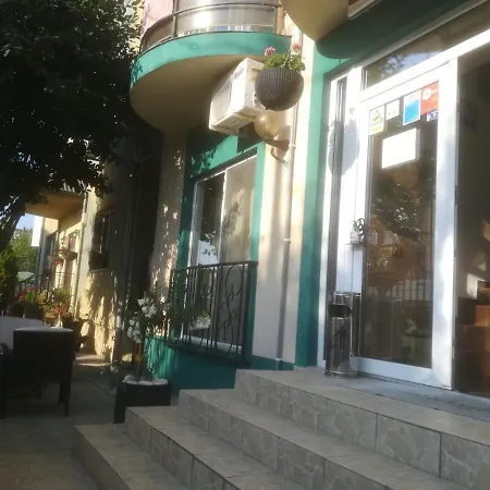 ゲストハウス House 1