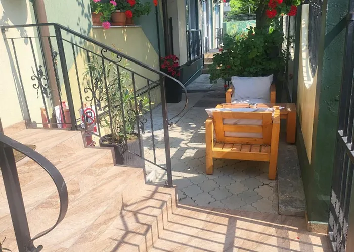 Guest house House 1 2*